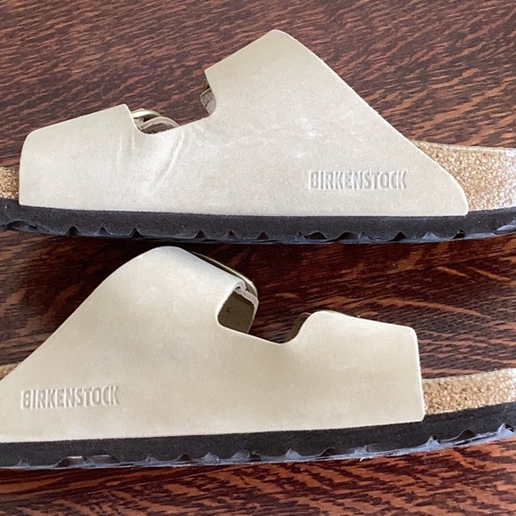 Classic Birkenstock Arizona Big Buckle Sandals - Picture 3 of 5